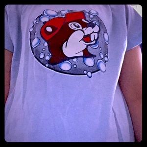 𝗕𝘂𝗰𝗲𝗲𝘀 𝘄𝗮𝘀𝗵𝗶𝗻𝗴 𝘀𝗵𝗶𝗿𝘁